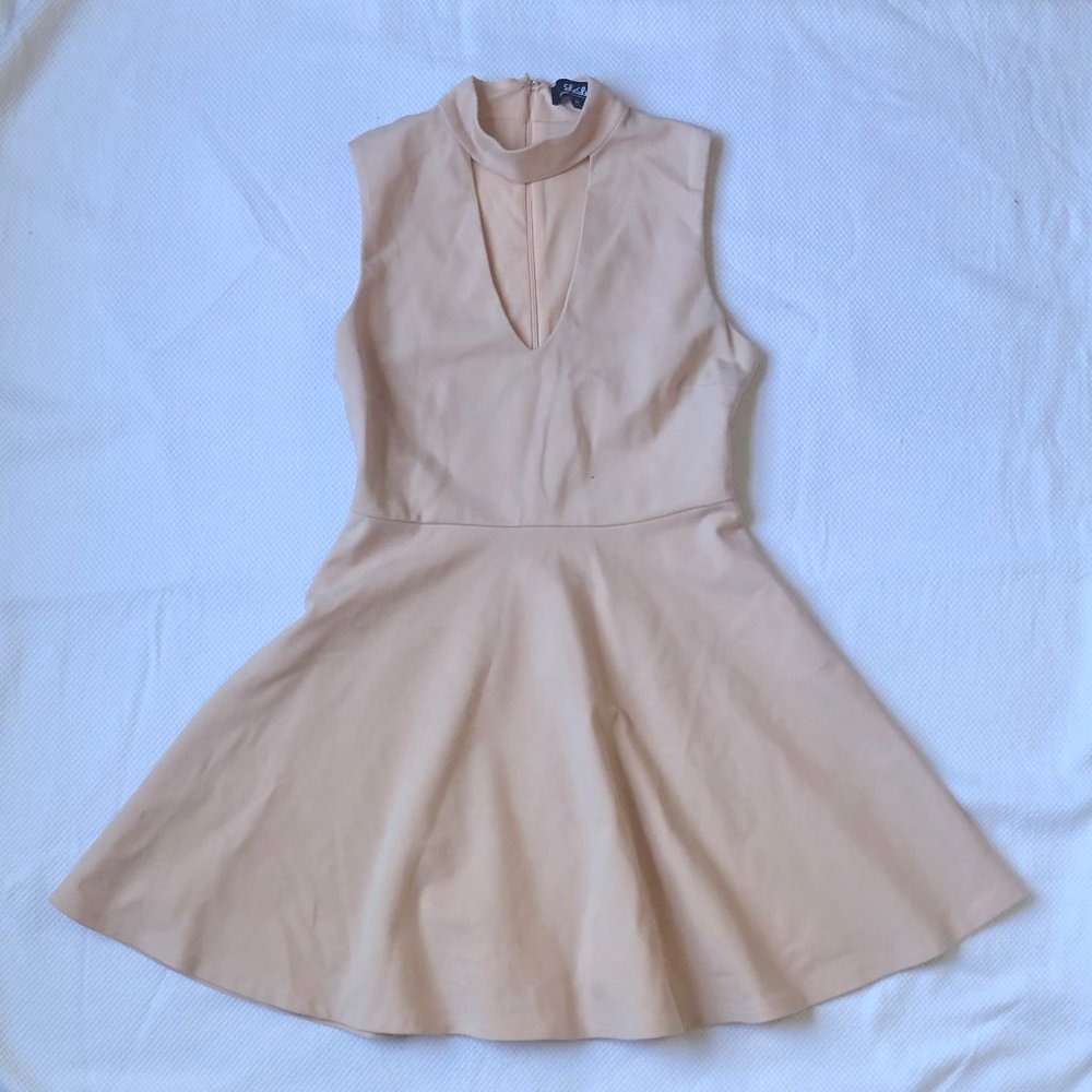 Lulu's blush pink dress